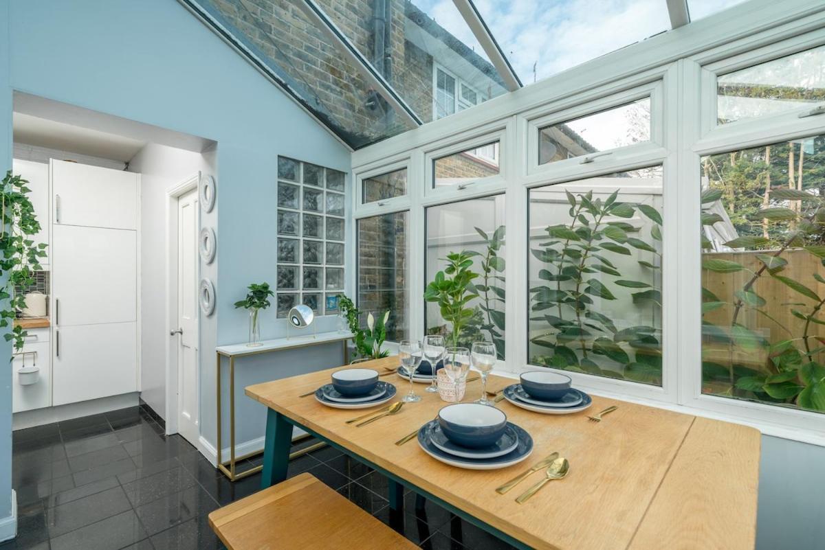 Lavish Lux 3Bed 2Bath Villa Garden Sunroom Parking Central London Exterior photo